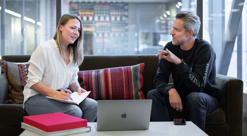 When should startup founders interview their software customers?